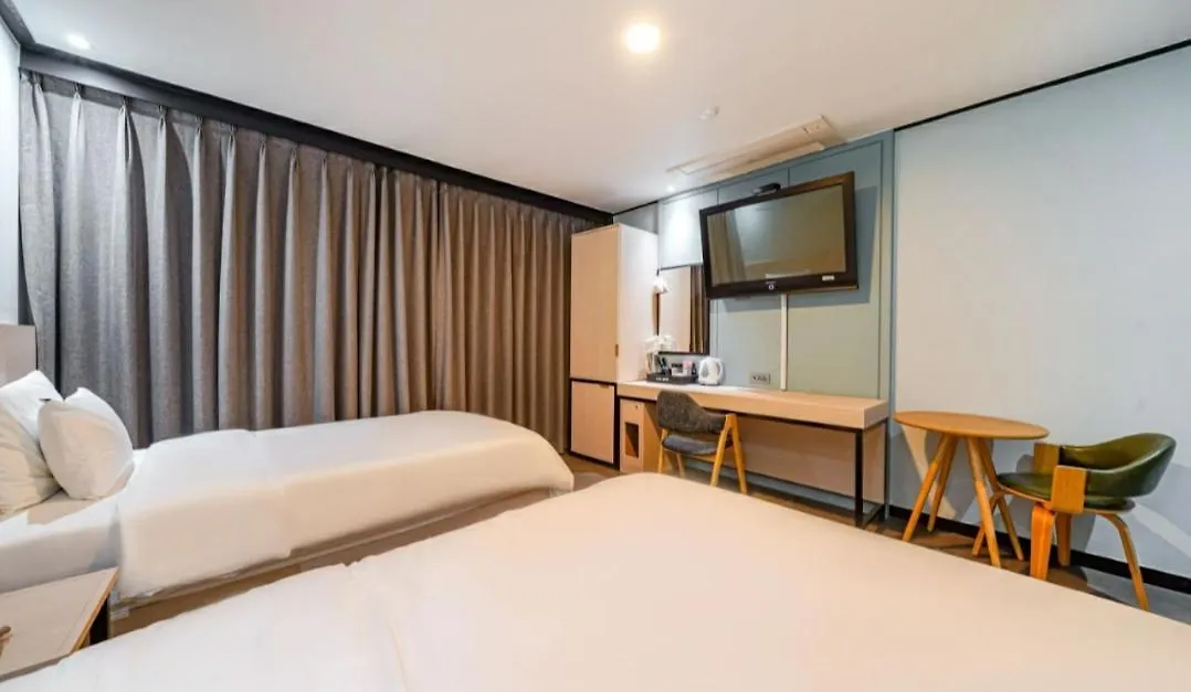 Hotel The May بوسان 2*,  كوريا الجنوبية