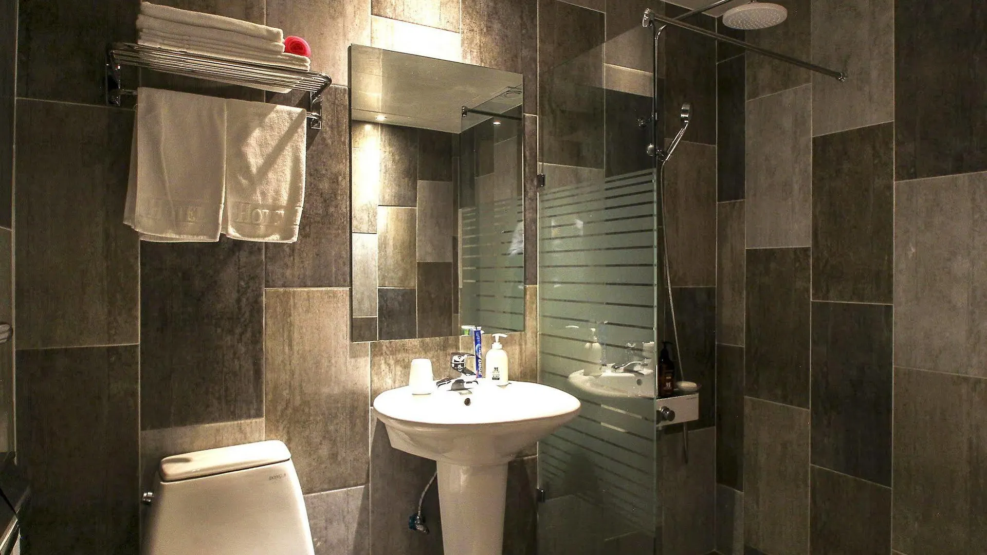 Hotel The May بوسان