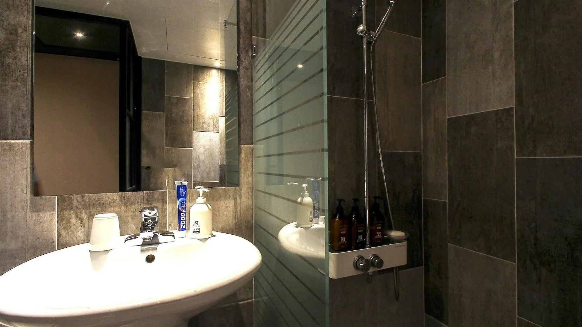 **  Hotel The May بوسان كوريا الجنوبية