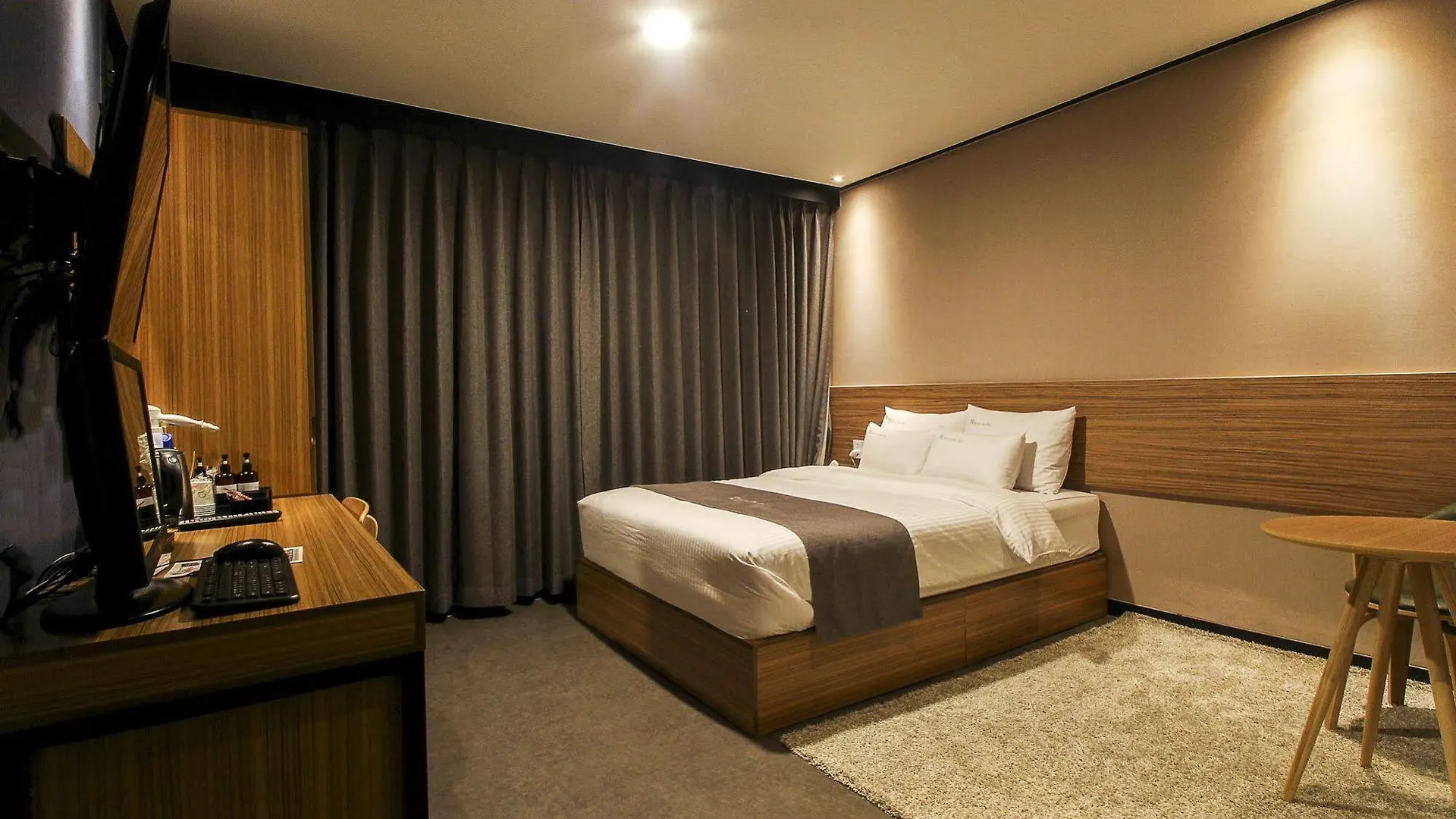 Hotel The May بوسان